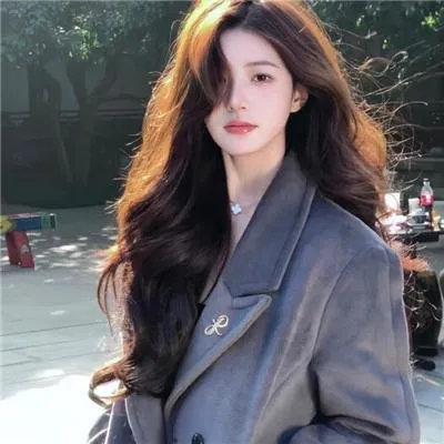 催泪励志晨间剧《一半，蓝色》永野芽郁：左耳失聪的少女与天才发明家的跨越半生羁绊