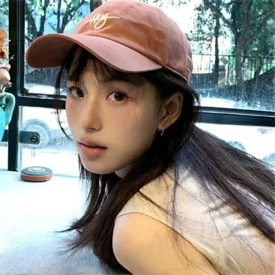 脑洞大开神剧《曼哈顿爱情故事》全集：咖啡店店长视角的疯狂多角恋，编剧逻辑让人跪服