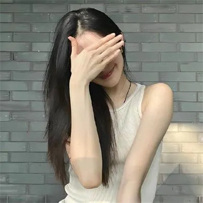 荒诞灾难喜剧《生存家族》超清在线：全球突然大停电，习惯现代生活的都市人如何硬核逃难